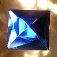 Picture of J82  18mm Blue square 