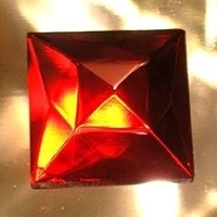 Picture of J84  18mm Red square 