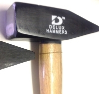  Hammer - Machinist 4lb with wooden handle head closeup